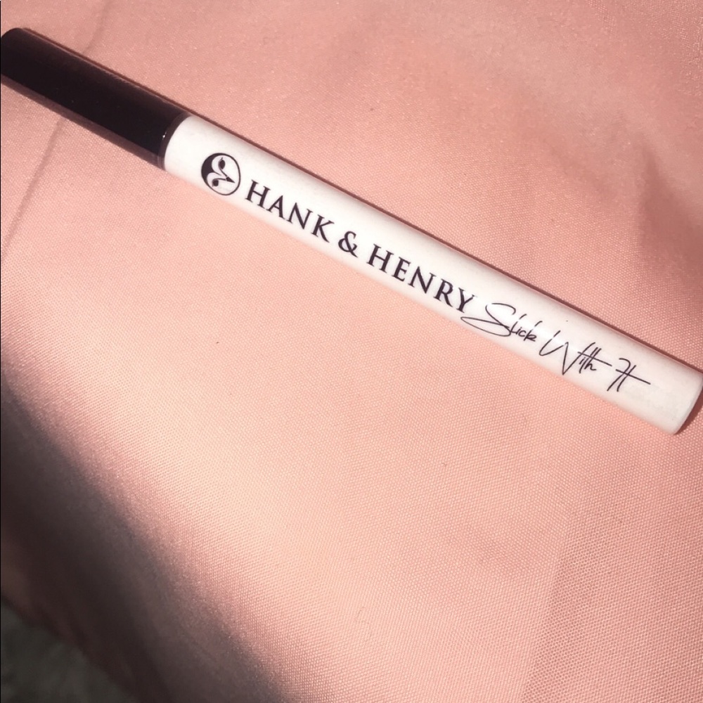 Hank & Henry Slick With It Eyeliner